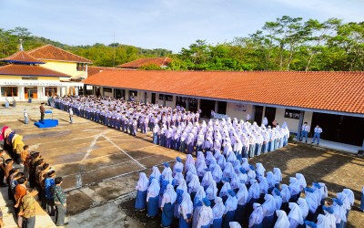 Upacara peringatan hari Sumpah Pemuda di SMK AUTO MATSUDA